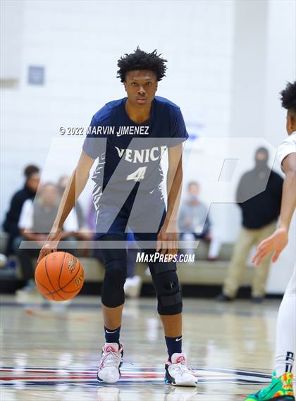Thumbnail 1 in Venice @ Viewpoint (CIF D3 Southern Regional Final) photogallery.