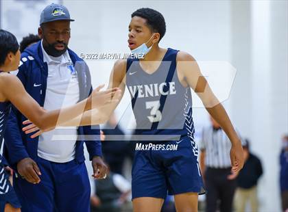 Thumbnail 3 in Venice @ Viewpoint (CIF D3 Southern Regional Final) photogallery.