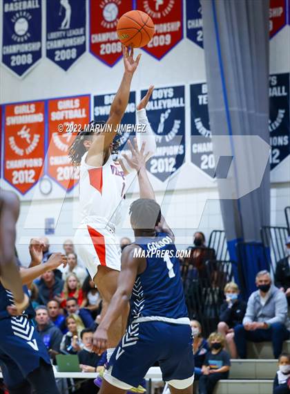 Thumbnail 3 in Venice @ Viewpoint (CIF D3 Southern Regional Final) photogallery.