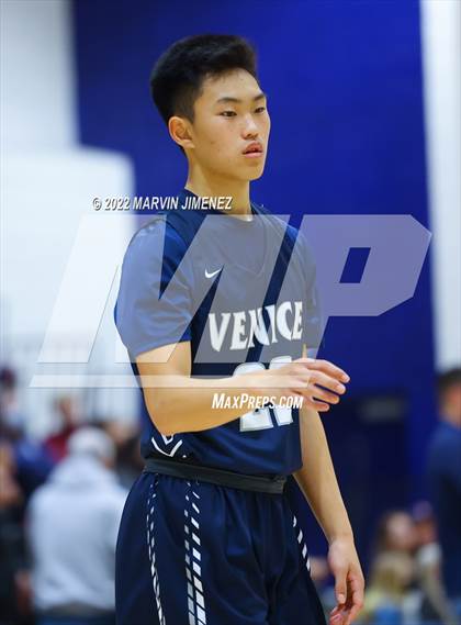 Thumbnail 2 in Venice @ Viewpoint (CIF D3 Southern Regional Final) photogallery.