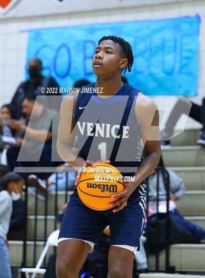 Thumbnail 3 in Venice @ Viewpoint (CIF D3 Southern Regional Final) photogallery.