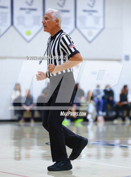 Thumbnail 2 in Venice @ Viewpoint (CIF D3 Southern Regional Final) photogallery.