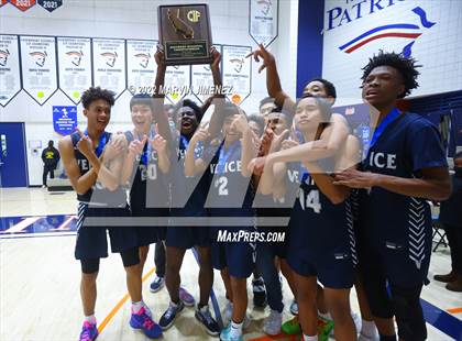 Thumbnail 1 in Venice @ Viewpoint (CIF D3 Southern Regional Final) photogallery.