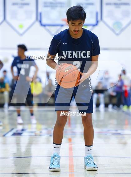 Thumbnail 1 in Venice @ Viewpoint (CIF D3 Southern Regional Final) photogallery.