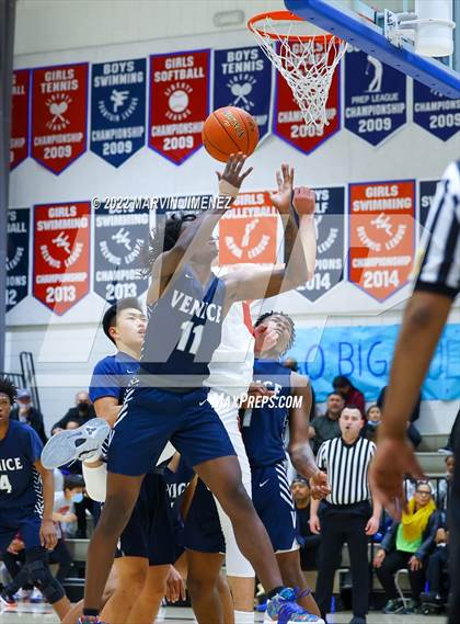 Thumbnail 2 in Venice @ Viewpoint (CIF D3 Southern Regional Final) photogallery.