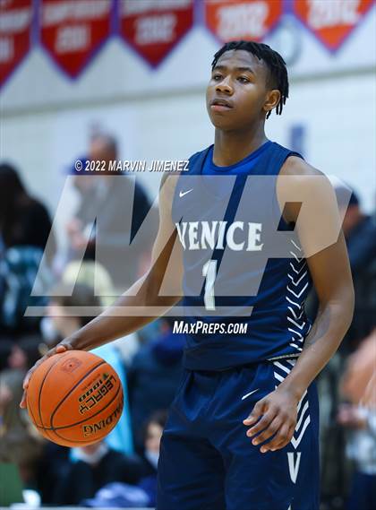 Thumbnail 1 in Venice @ Viewpoint (CIF D3 Southern Regional Final) photogallery.