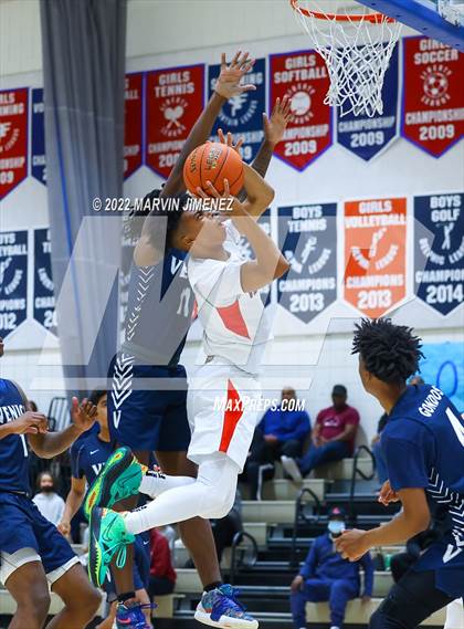Thumbnail 2 in Venice @ Viewpoint (CIF D3 Southern Regional Final) photogallery.