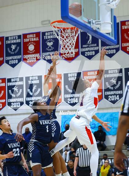 Thumbnail 1 in Venice @ Viewpoint (CIF D3 Southern Regional Final) photogallery.