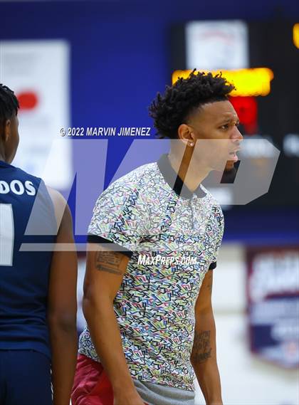Thumbnail 1 in Venice @ Viewpoint (CIF D3 Southern Regional Final) photogallery.