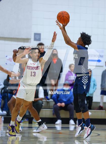 Thumbnail 2 in Venice @ Viewpoint (CIF D3 Southern Regional Final) photogallery.