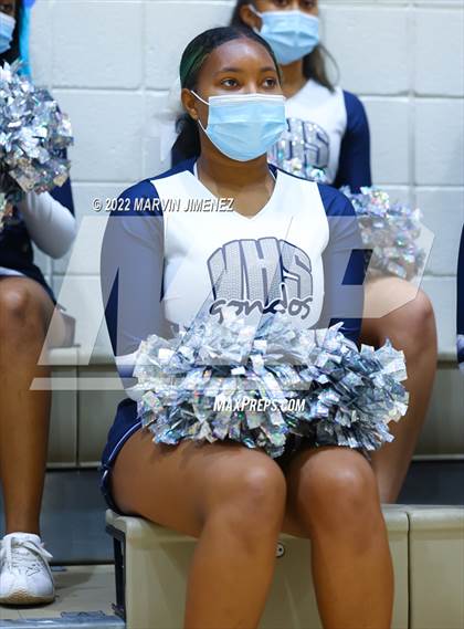 Thumbnail 3 in Venice @ Viewpoint (CIF D3 Southern Regional Final) photogallery.