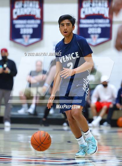 Thumbnail 2 in Venice @ Viewpoint (CIF D3 Southern Regional Final) photogallery.