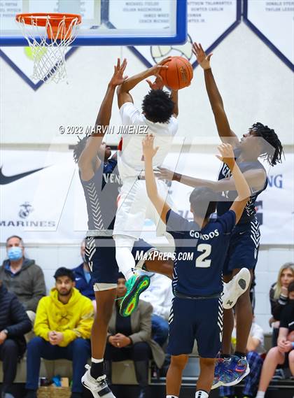 Thumbnail 3 in Venice @ Viewpoint (CIF D3 Southern Regional Final) photogallery.