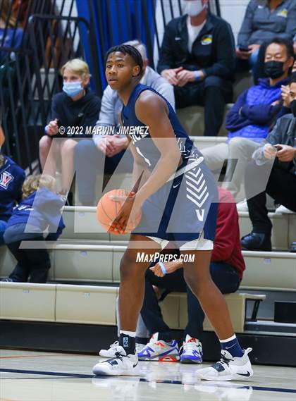 Thumbnail 2 in Venice @ Viewpoint (CIF D3 Southern Regional Final) photogallery.