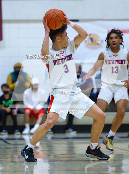 Thumbnail 2 in Venice @ Viewpoint (CIF D3 Southern Regional Final) photogallery.