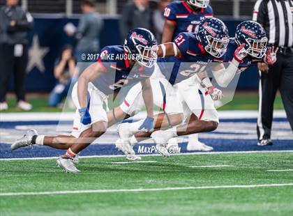 Thumbnail 1 in Highland Park vs. Ryan (UIL 5A DI Semifinal) photogallery.