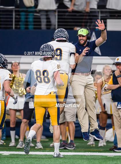 Thumbnail 1 in Highland Park vs. Ryan (UIL 5A DI Semifinal) photogallery.