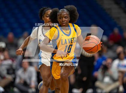 Thumbnail 2 in Decatur vs. La Vega (UIL 4A Basketball Division I Final) photogallery.