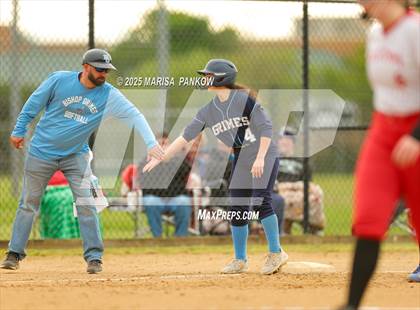 Thumbnail 2 in Bishop Grimes vs Fabius Pompey photogallery.