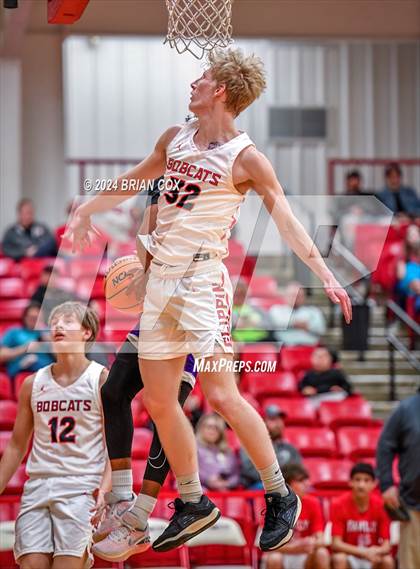 Thumbnail 1 in Elkins @ Flippin photogallery.