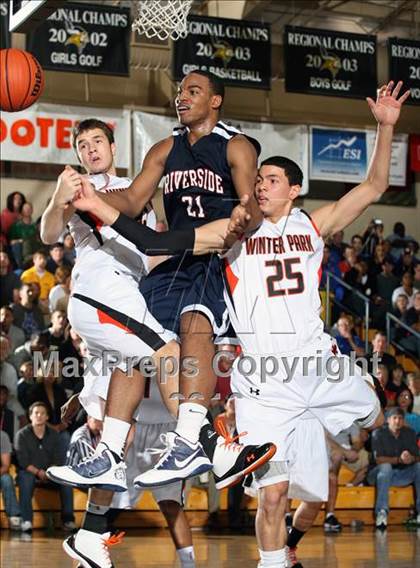Thumbnail 2 in Winter Park vs. Riverside (City of Palms Classic) photogallery.