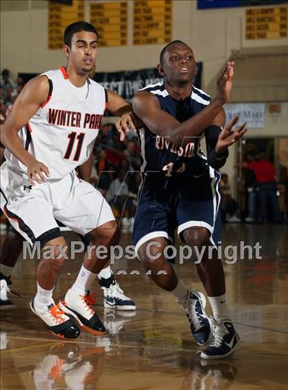 Thumbnail 2 in Winter Park vs. Riverside (City of Palms Classic) photogallery.