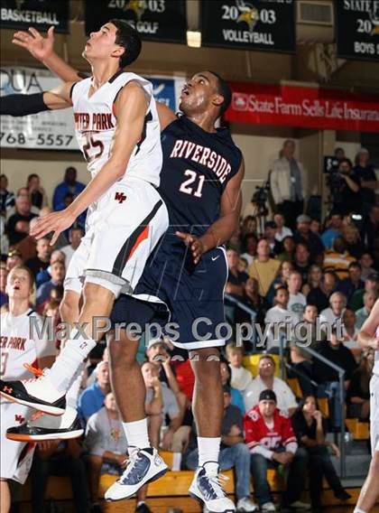 Thumbnail 1 in Winter Park vs. Riverside (City of Palms Classic) photogallery.