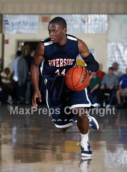 Thumbnail 2 in Winter Park vs. Riverside (City of Palms Classic) photogallery.