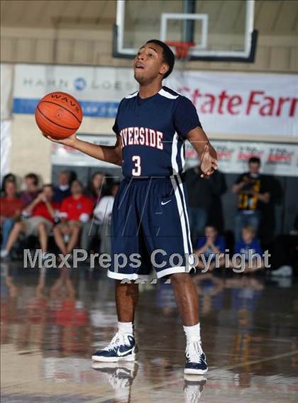 Thumbnail 2 in Winter Park vs. Riverside (City of Palms Classic) photogallery.