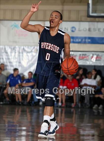 Thumbnail 2 in Winter Park vs. Riverside (City of Palms Classic) photogallery.