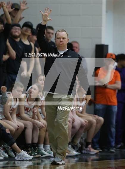 Thumbnail 2 in Lamar vs. Bergman (AAA 3A Semifinal) photogallery.