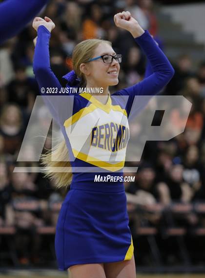Thumbnail 3 in Lamar vs. Bergman (AAA 3A Semifinal) photogallery.