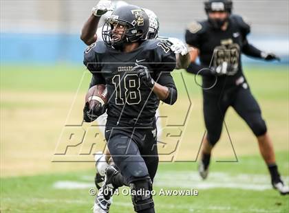 Thumbnail 3 in The Colony vs. Poteet (UIL 5A Region II Area Playoff) photogallery.