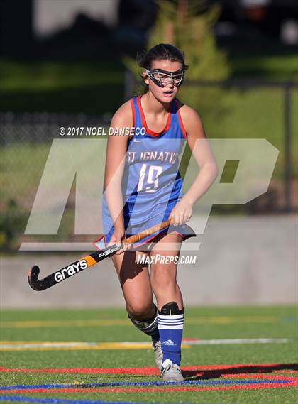 Thumbnail 2 in University vs St. Ignatius photogallery.