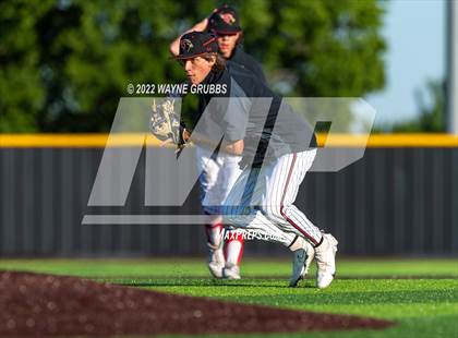 Thumbnail 3 in Spring Hill vs. Melissa (UIL 4A Region II Semifinal Game 2) photogallery.