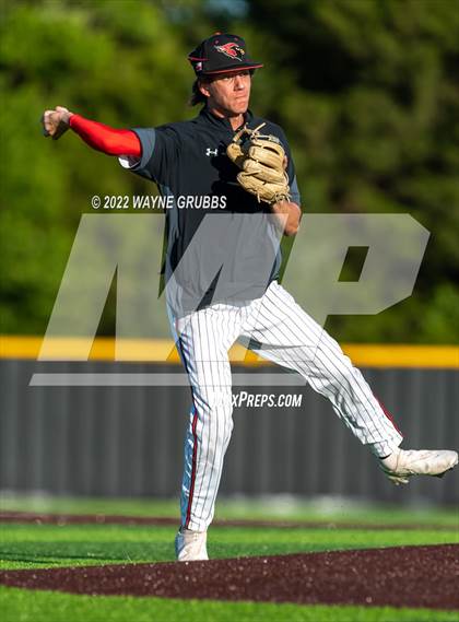 Thumbnail 2 in Spring Hill vs. Melissa (UIL 4A Region II Semifinal Game 2) photogallery.