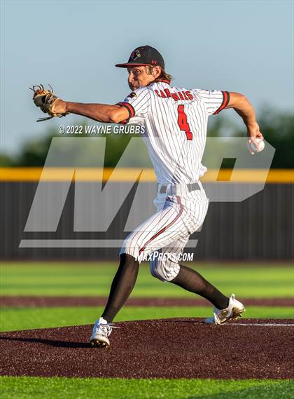Thumbnail 1 in Spring Hill vs. Melissa (UIL 4A Region II Semifinal Game 2) photogallery.
