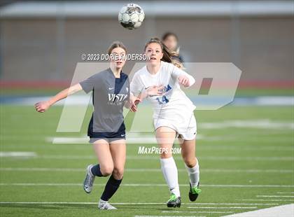 Thumbnail 1 in Folsom @ Vista del Lago photogallery.