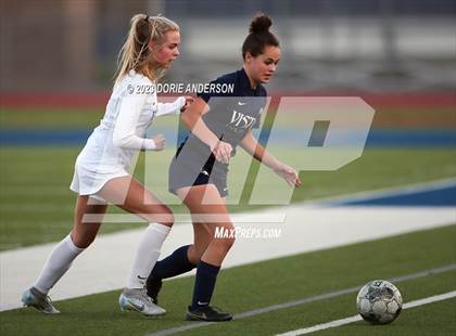 Thumbnail 3 in Folsom @ Vista del Lago photogallery.