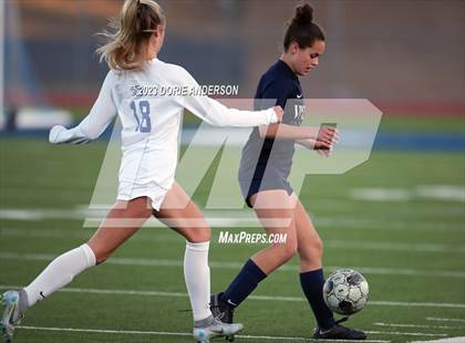Thumbnail 1 in Folsom @ Vista del Lago photogallery.
