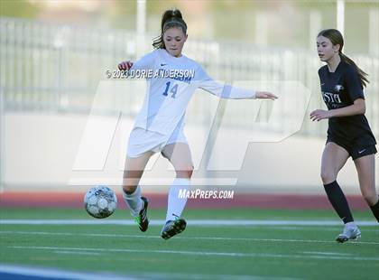 Thumbnail 1 in Folsom @ Vista del Lago photogallery.