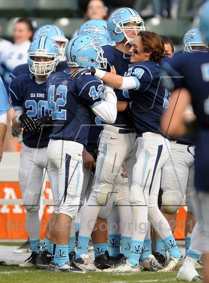 Thumbnail 1 in Corona del Mar vs. Sacred Heart Prep (CIF State D3 Final) photogallery.