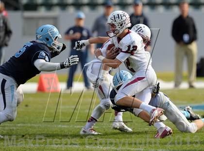 Thumbnail 3 in Corona del Mar vs. Sacred Heart Prep (CIF State D3 Final) photogallery.