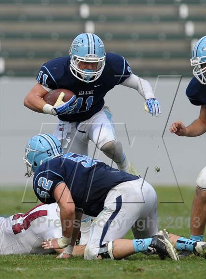 Thumbnail 3 in Corona del Mar vs. Sacred Heart Prep (CIF State D3 Final) photogallery.