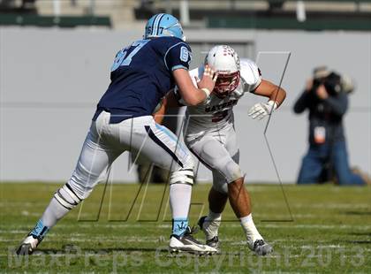 Thumbnail 3 in Corona del Mar vs. Sacred Heart Prep (CIF State D3 Final) photogallery.