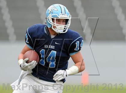 Thumbnail 3 in Corona del Mar vs. Sacred Heart Prep (CIF State D3 Final) photogallery.