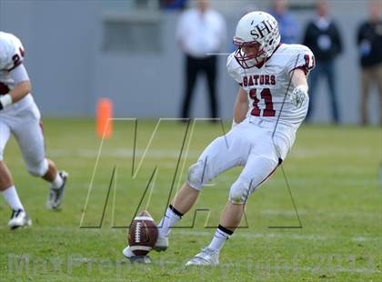 Thumbnail 3 in Corona del Mar vs. Sacred Heart Prep (CIF State D3 Final) photogallery.