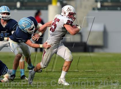 Thumbnail 3 in Corona del Mar vs. Sacred Heart Prep (CIF State D3 Final) photogallery.