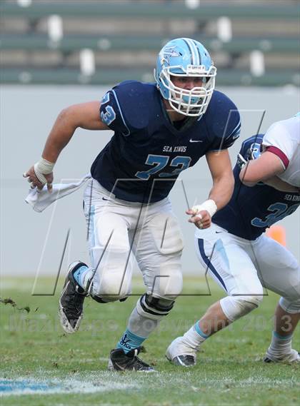 Thumbnail 1 in Corona del Mar vs. Sacred Heart Prep (CIF State D3 Final) photogallery.