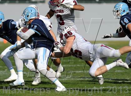 Thumbnail 3 in Corona del Mar vs. Sacred Heart Prep (CIF State D3 Final) photogallery.